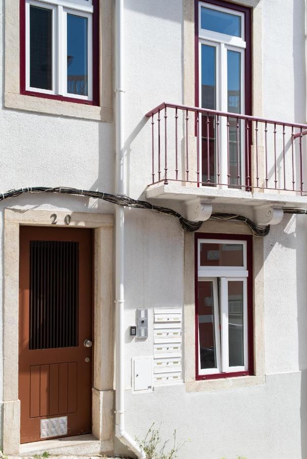Apartamento Amaro Ii - Sleek 2 Bedroom In Alcantara Lisboa