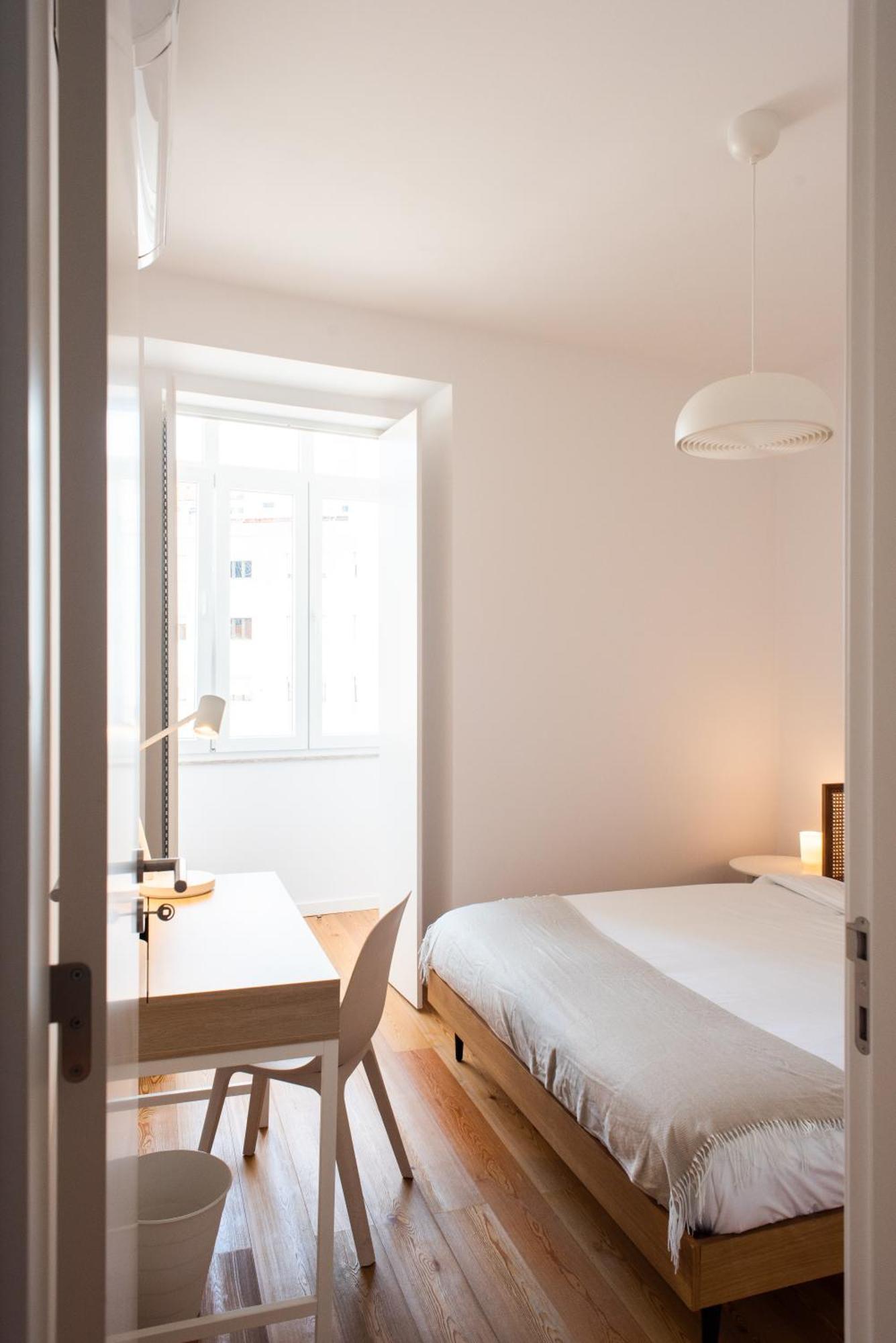 Apartamento Amaro Ii - Sleek 2 Bedroom In Alcantara *