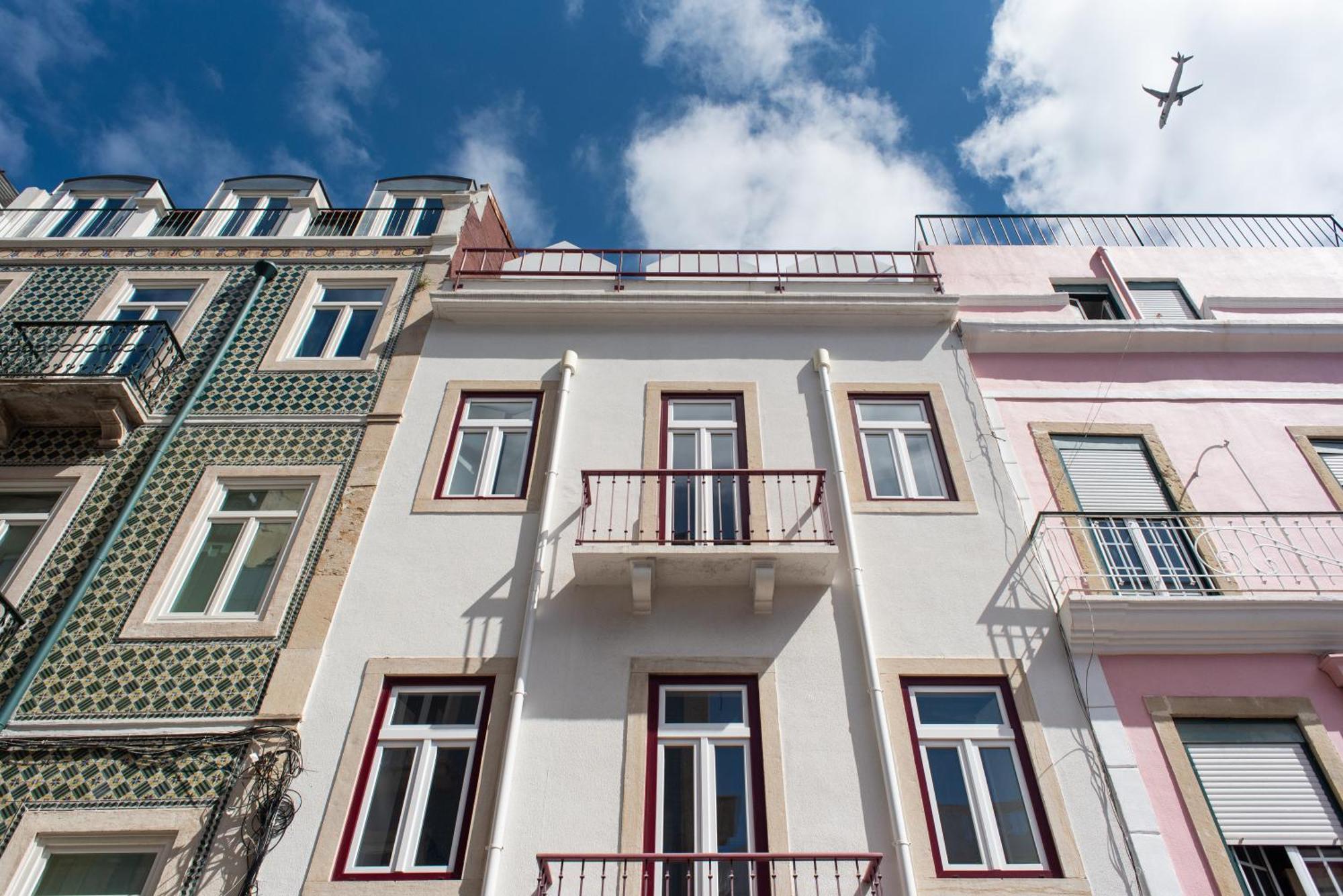 Amaro Ii - Sleek 2 Bedroom In Alcantara Apartamento *